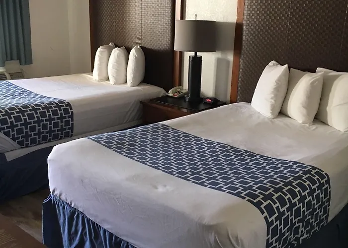 Rodeway Old Town 3*
